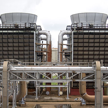 Cooling towers at this food manufacturing plant monitor hardness to optimize feed water.